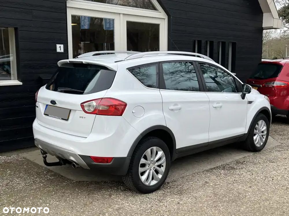 Ford Kuga 2.5 4x4 Titanium - 5