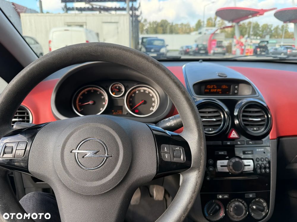 Opel Corsa 1.2 16V Cosmo - 13