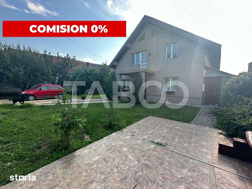 Casa noua 3 camere 300 mp anexe teren liber 1550 mp Margineni - Imagine principală: 2/16