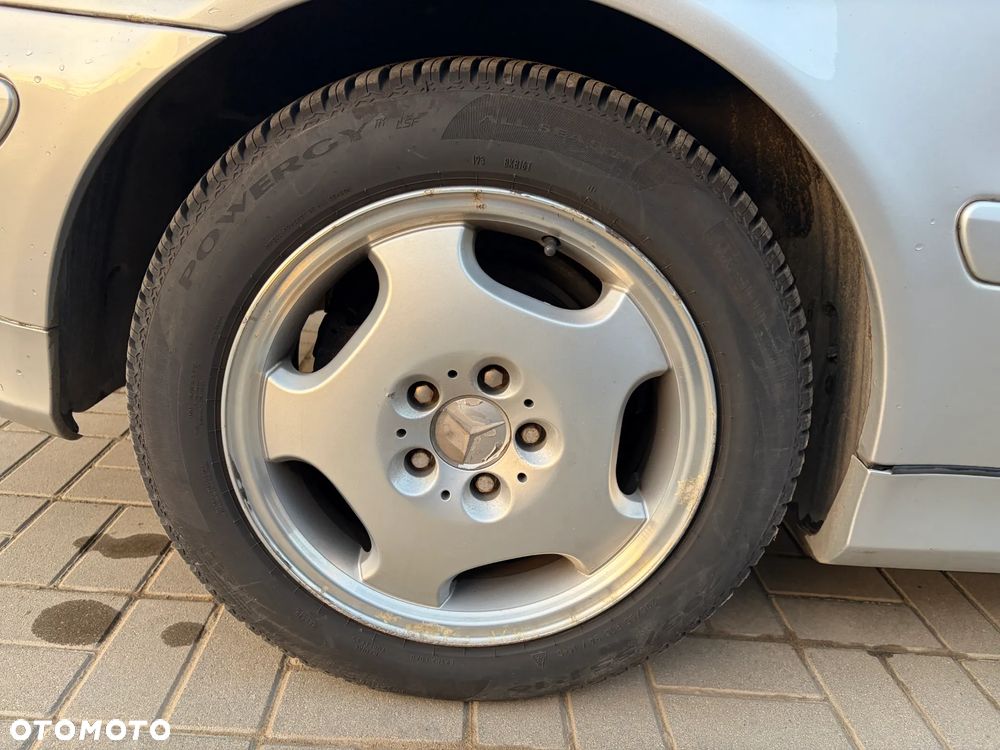 Mercedes-Benz CLK - 6