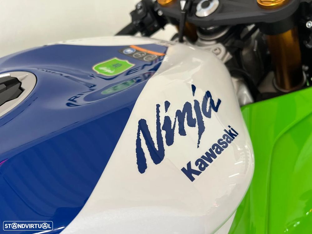 Kawasaki Ninja ZX6R - 40º ANIVERSÁRIO - 10