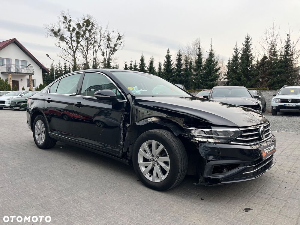 Volkswagen Passat - 3