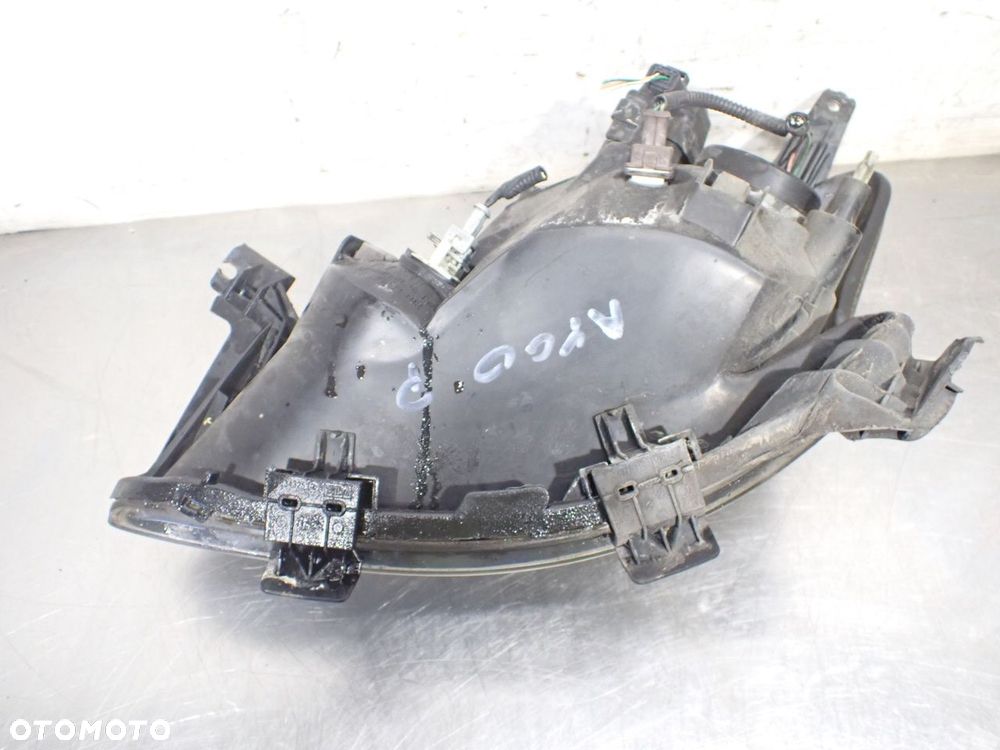 LAMPA PRAWA PRZEDNIA TOYOTA AYGO I 1.0 - 8