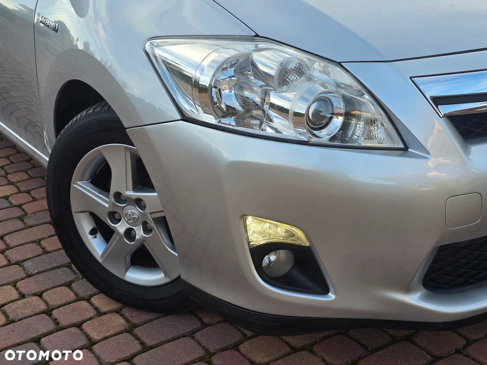 Toyota Auris 1.8 HSD Luna - 24