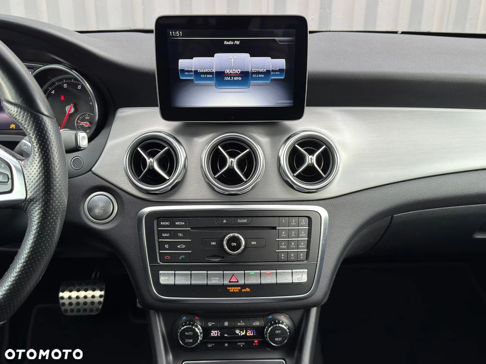 Mercedes-Benz GLA 220 4-Matic AMG Line - 30
