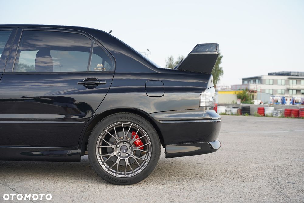 Mitsubishi Lancer Evolution - 7