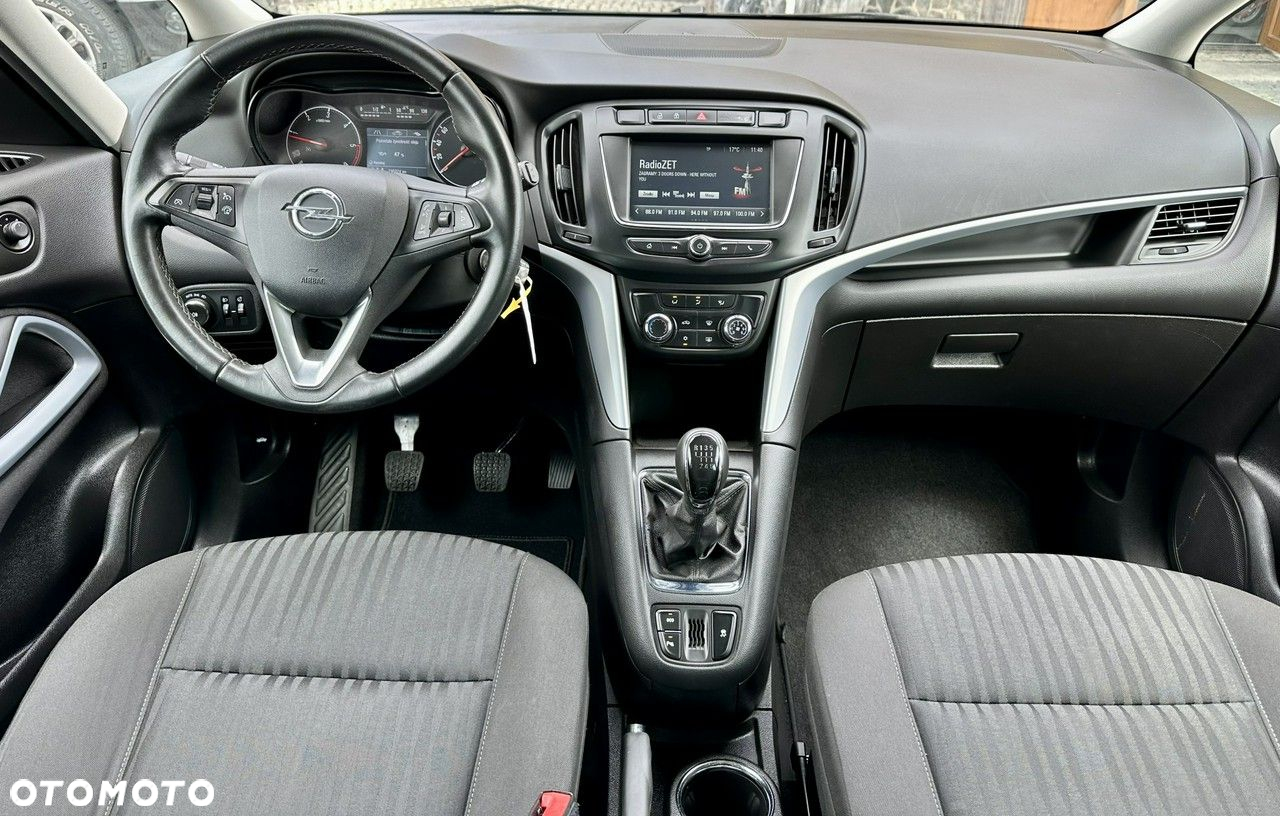 Opel Zafira - 11