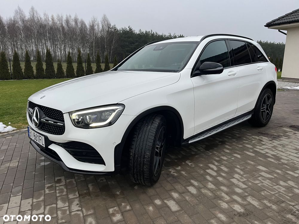 Mercedes-Benz GLC 220 d 4Matic 9G-TRONIC AMG Line - 2