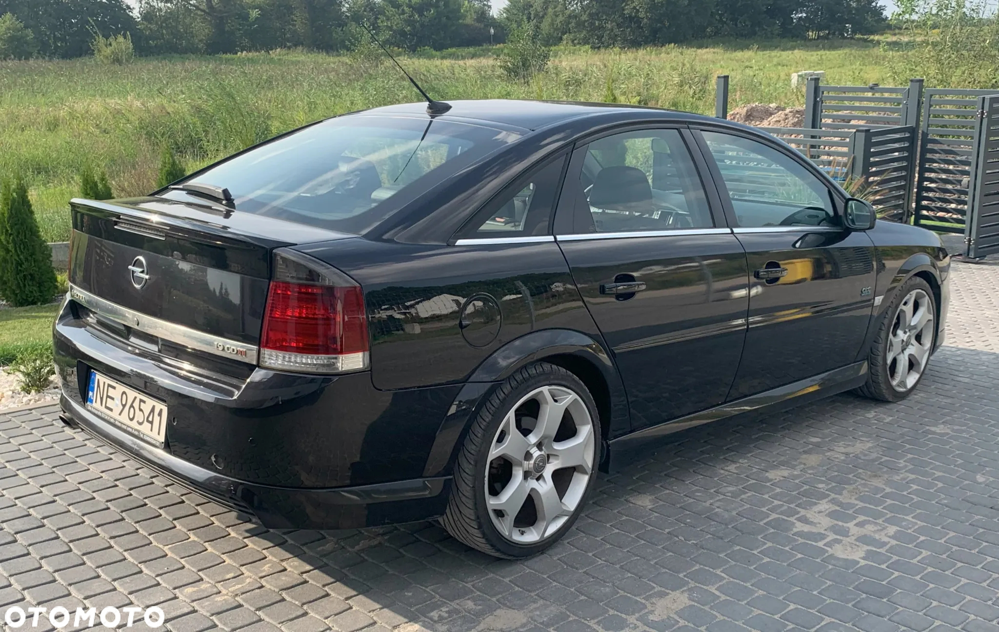 Opel Vectra 1.9 CDTI DPF Automatik Sport/GTS - 2