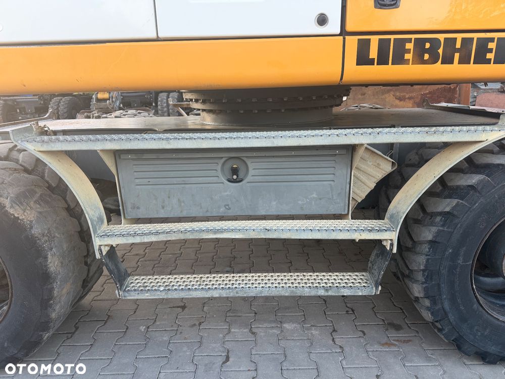 Liebherr A 918 Compact - 18