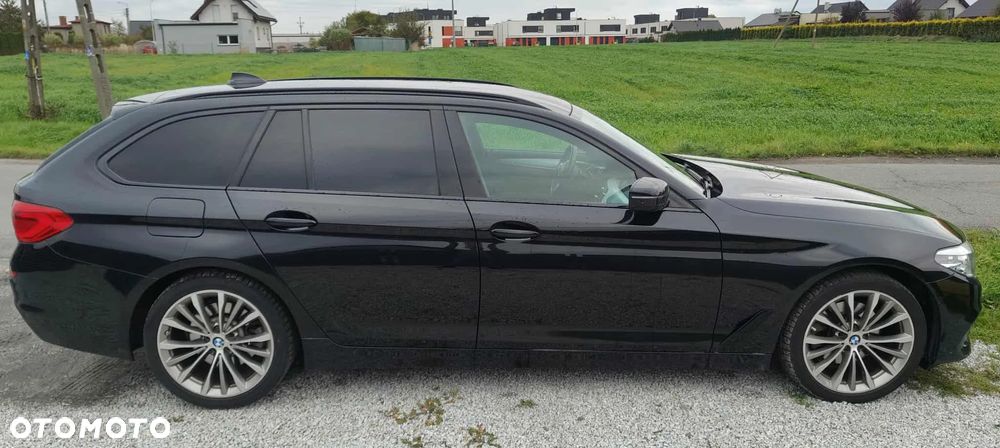 BMW Seria 5 520d Touring - 10