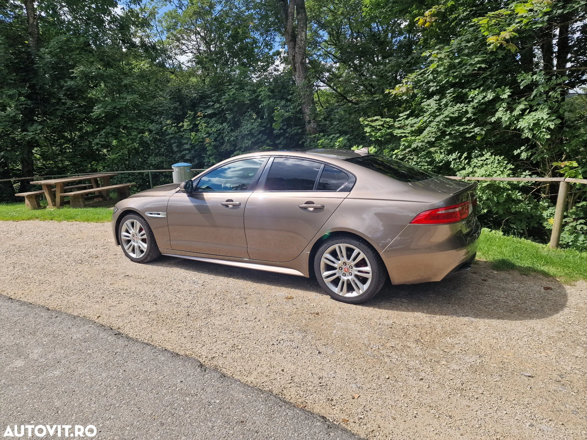 Jaguar XE 20d AWD Aut. R-Sport - 14