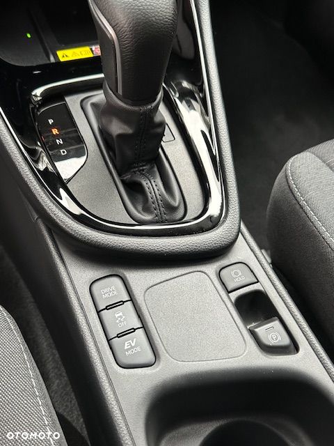 Toyota Yaris 1.5 VVT-i Business Edition - 34