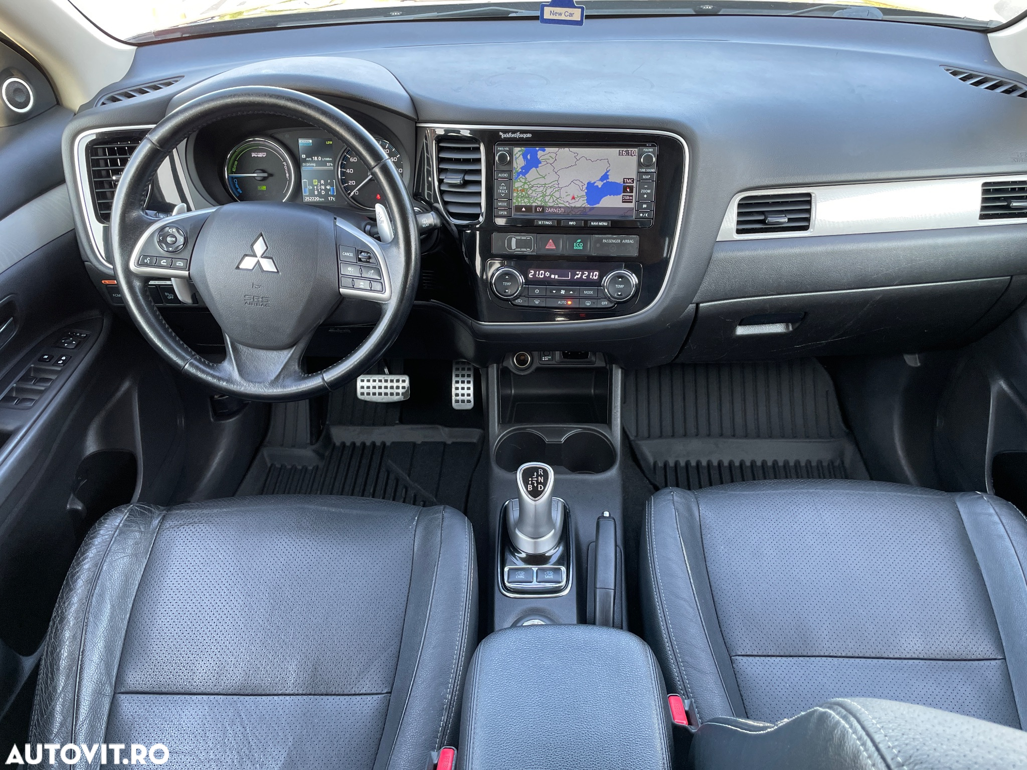 Mitsubishi Outlander 2.0 4WD Plug-In Hybrid - 5