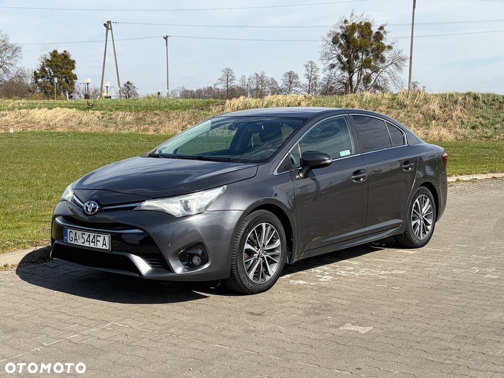 Toyota Avensis 1.8 Prestige - 18