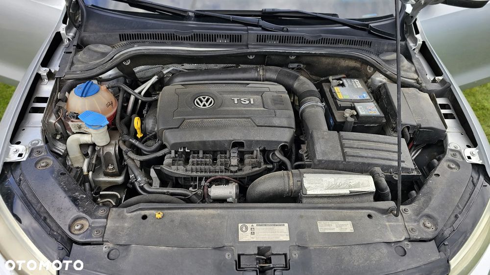 Volkswagen Jetta - 8