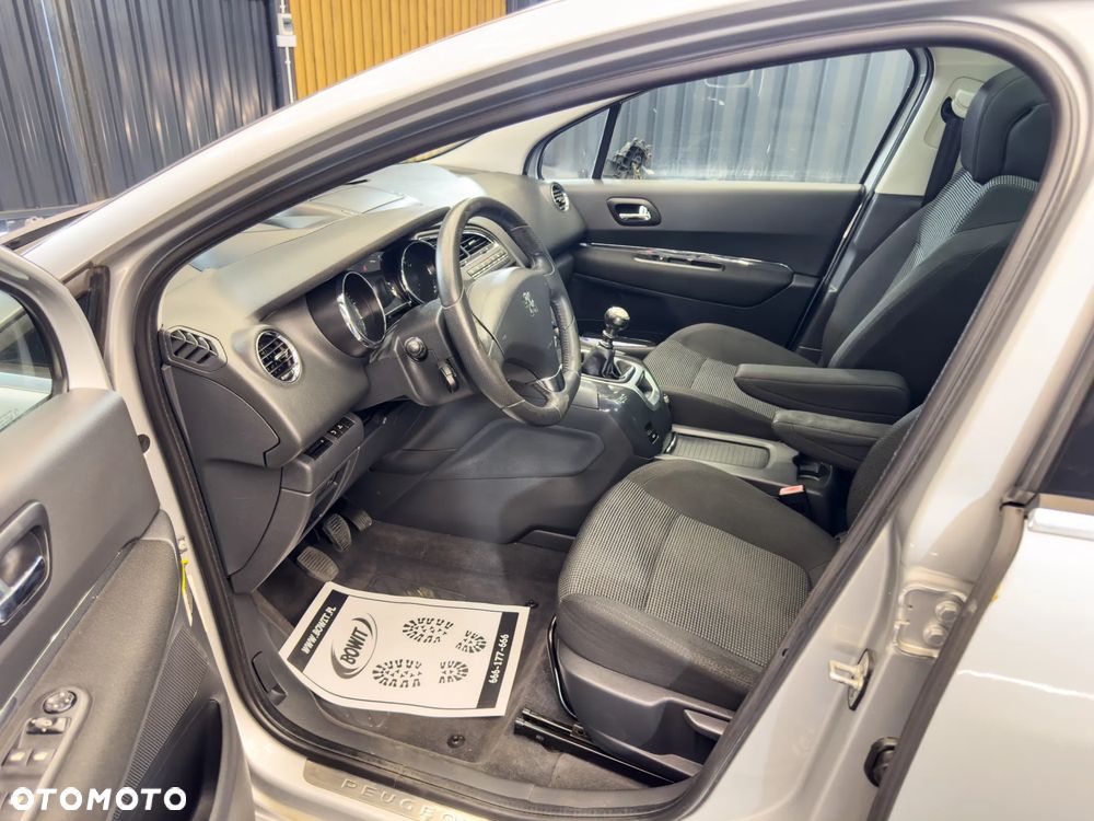 Peugeot 5008 2.0 HDi Family 7os - 25