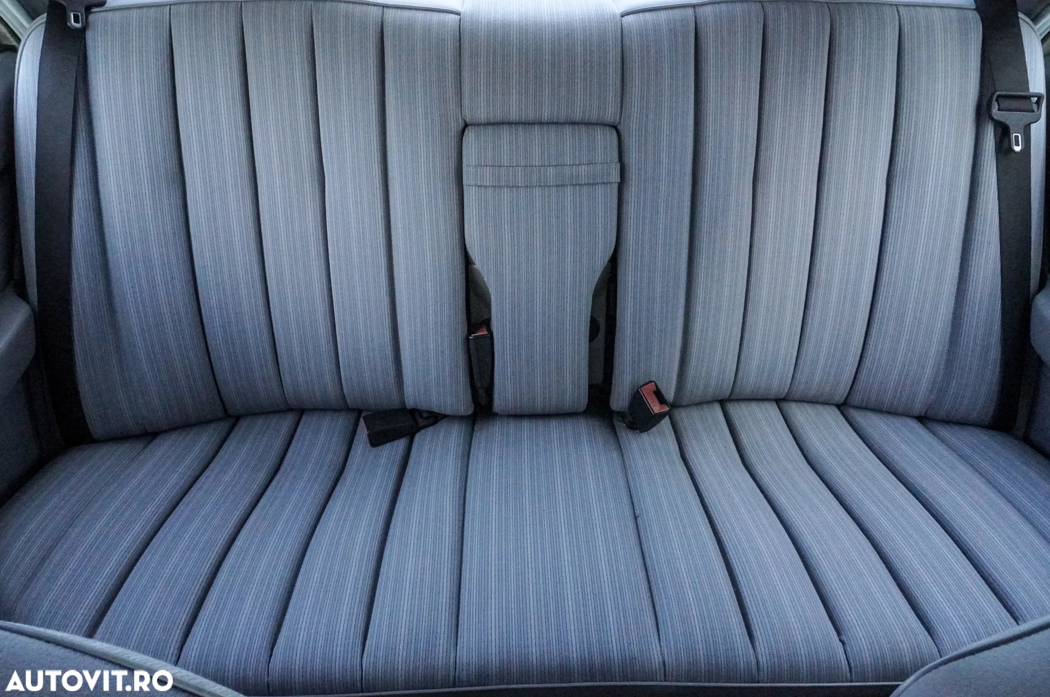 Mercedes-Benz E - 18