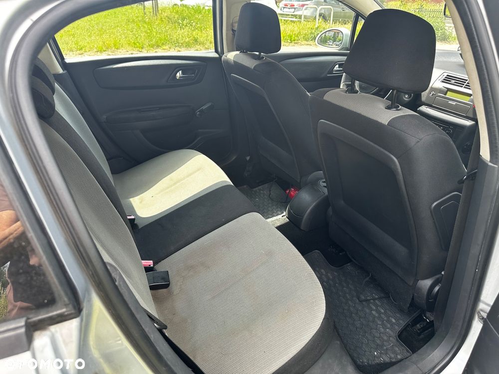 Citroën C4 1.6 HDi Impress - 9