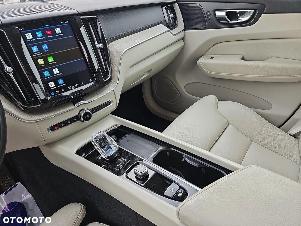 Volvo XC 60 T8 Plug-In Hybrid AWD Inscription - 16