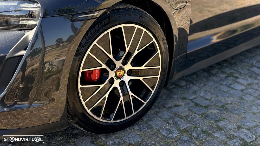 Porsche Taycan 4S - 6