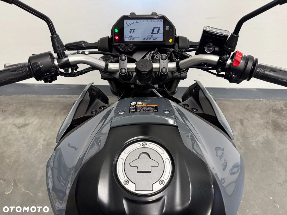 Yamaha MT - 9