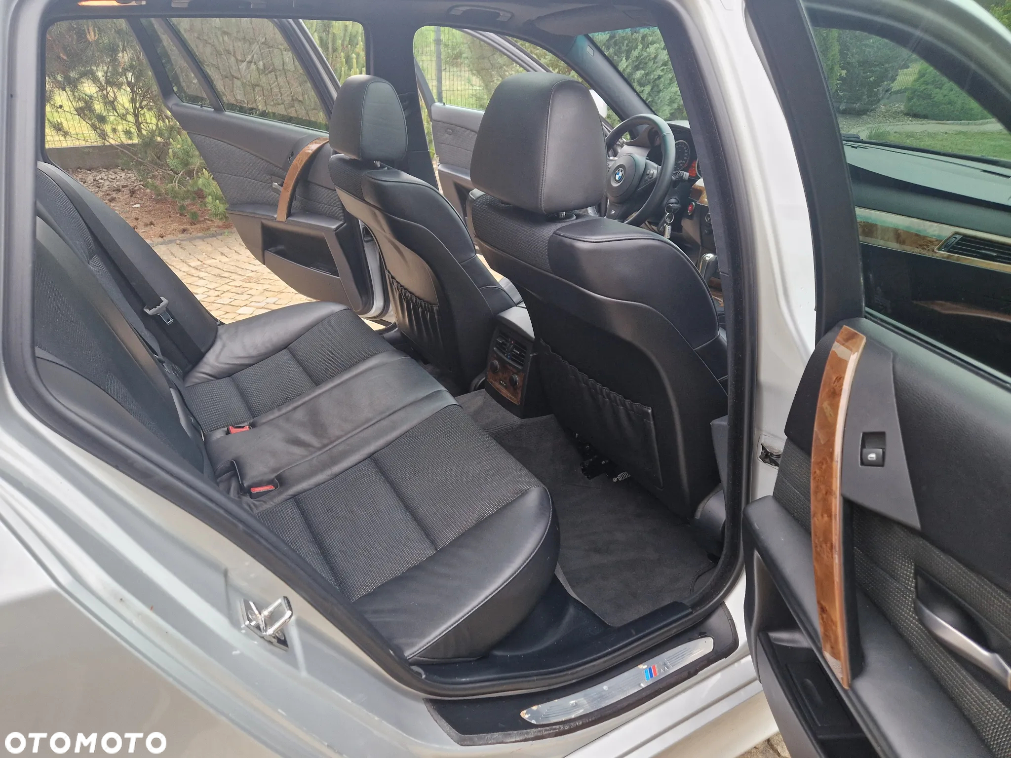 BMW Seria 5 530xd Touring - 13