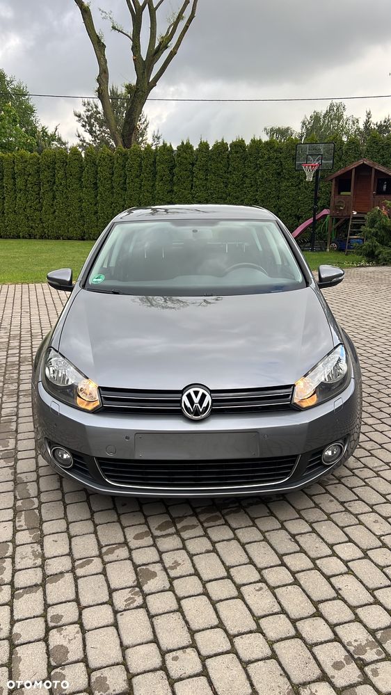 Volkswagen Golf - 8