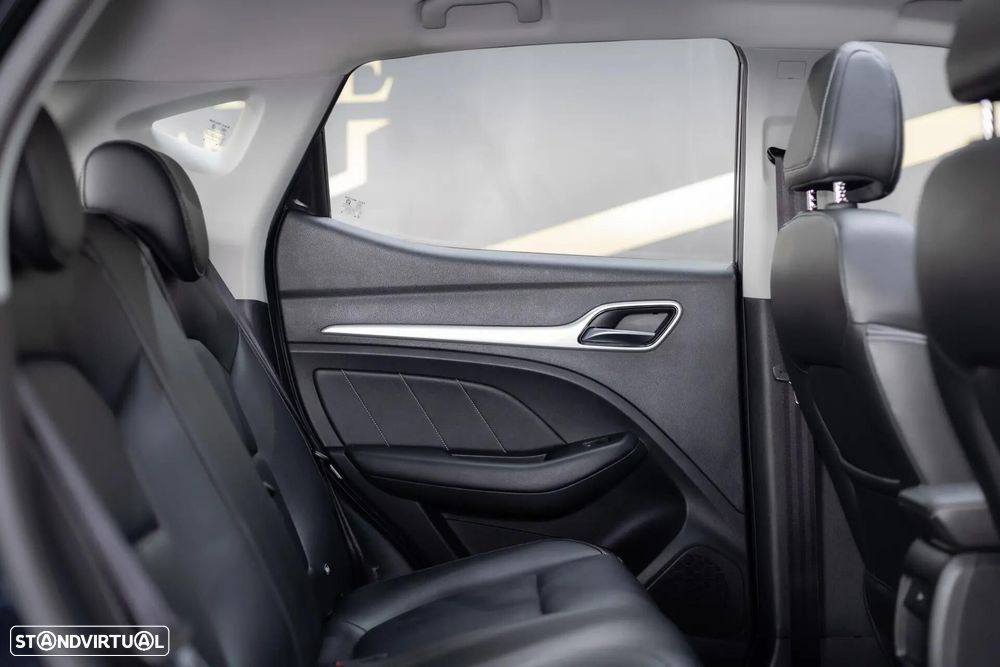 MG ZS EV 44.5 kWh Luxury - 15