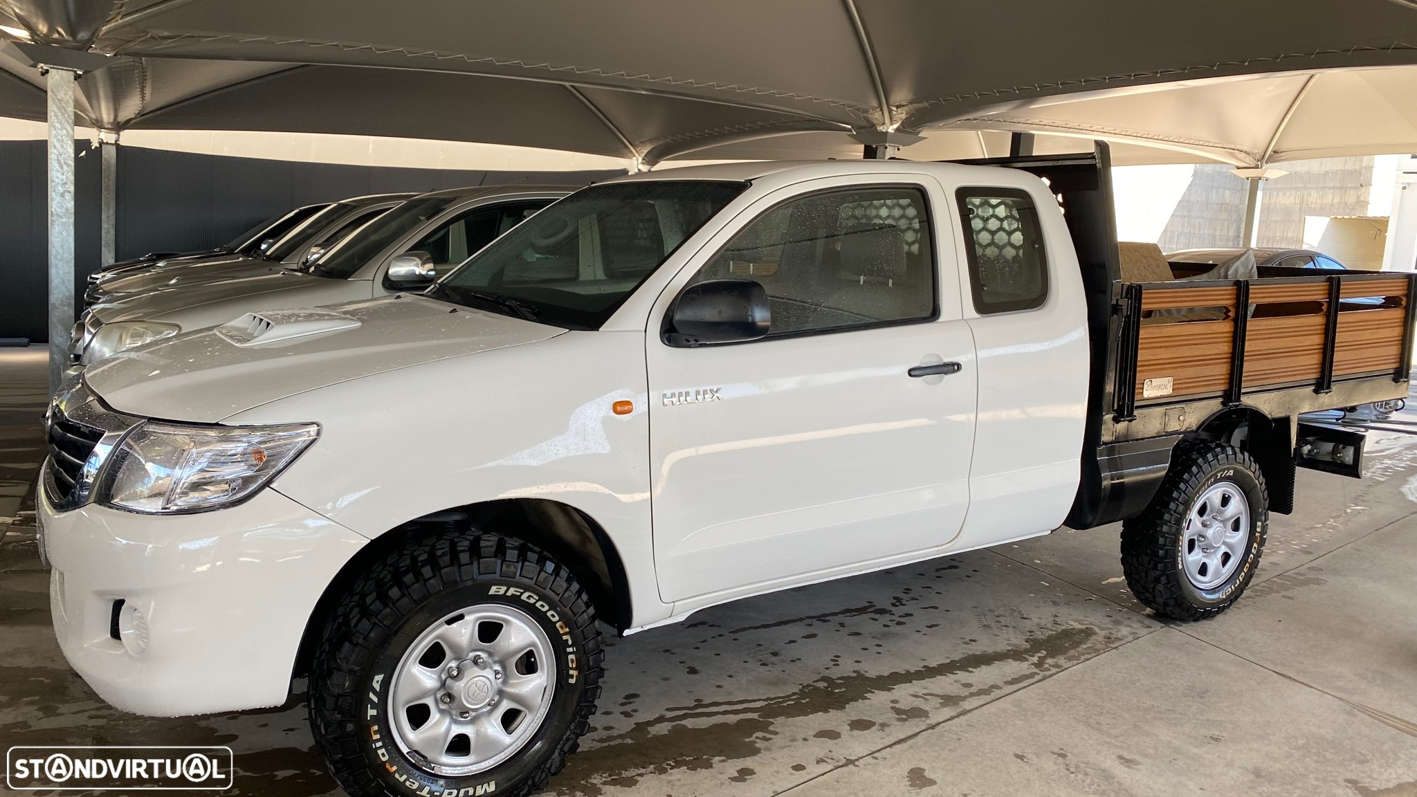 Toyota Hilux 2.5 D-4D 4WD CE AC+PM - 4