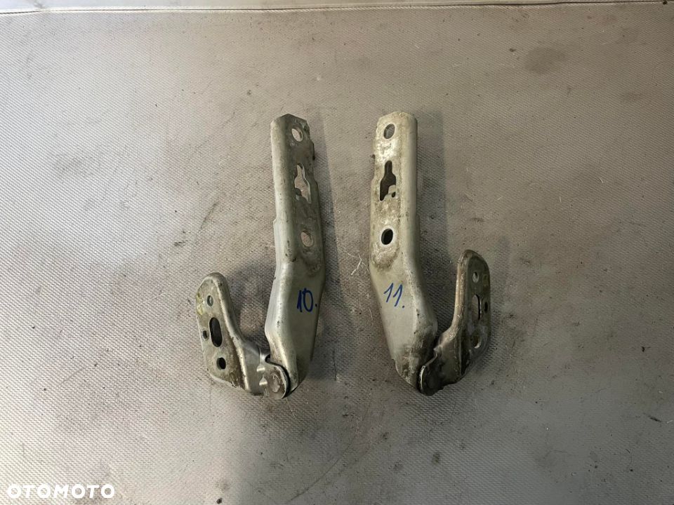 Zawias maski prawy lewy Audi A6 C6 4F0823301 4F0823302 - 1