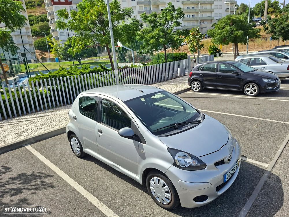 Toyota Aygo Standard - 1
