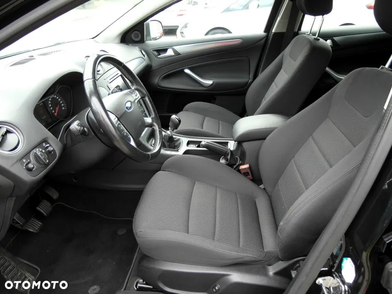 Ford Mondeo 2.0 TDCi Titanium - 30