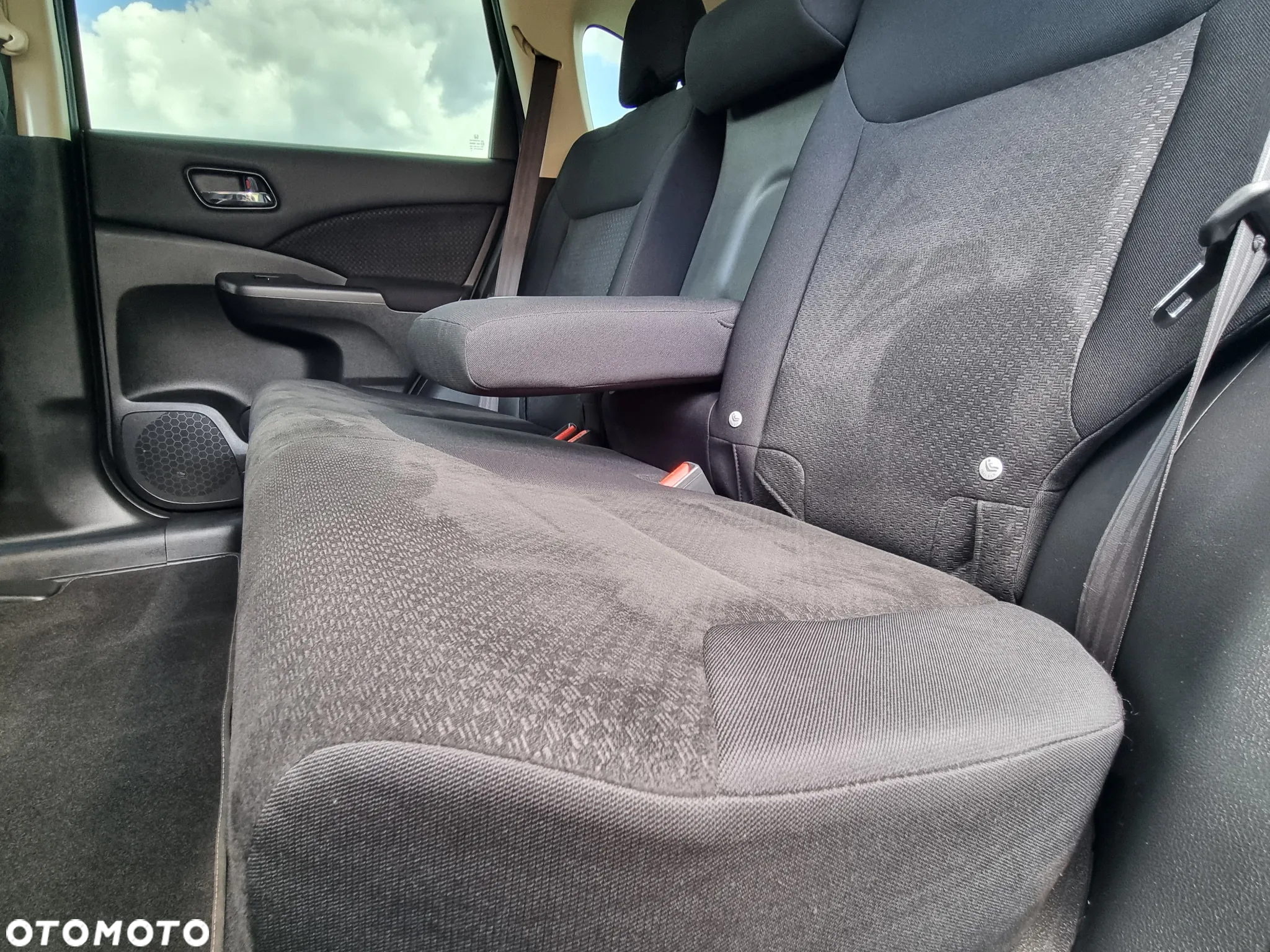 Honda CR-V 2.0 Elegance (Honda Connect+) / (2WD) - 29