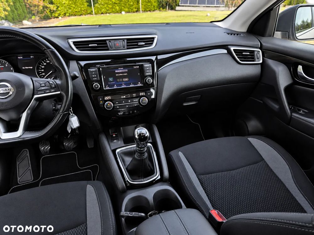 Nissan Qashqai 1.3 DIG-T Acenta EU6d - 26