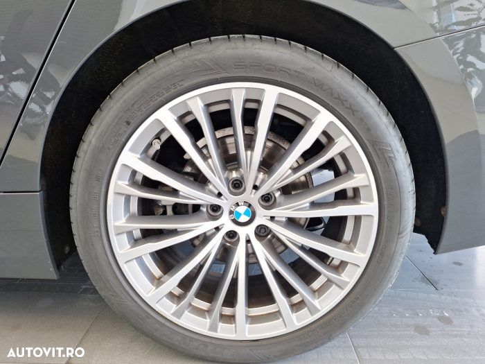 BMW Seria 3 320d xDrive AT MHEV - 23