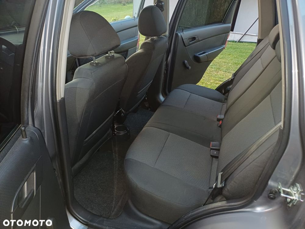 Chevrolet Aveo 1.2 16V Base+ / Classic+ - 8