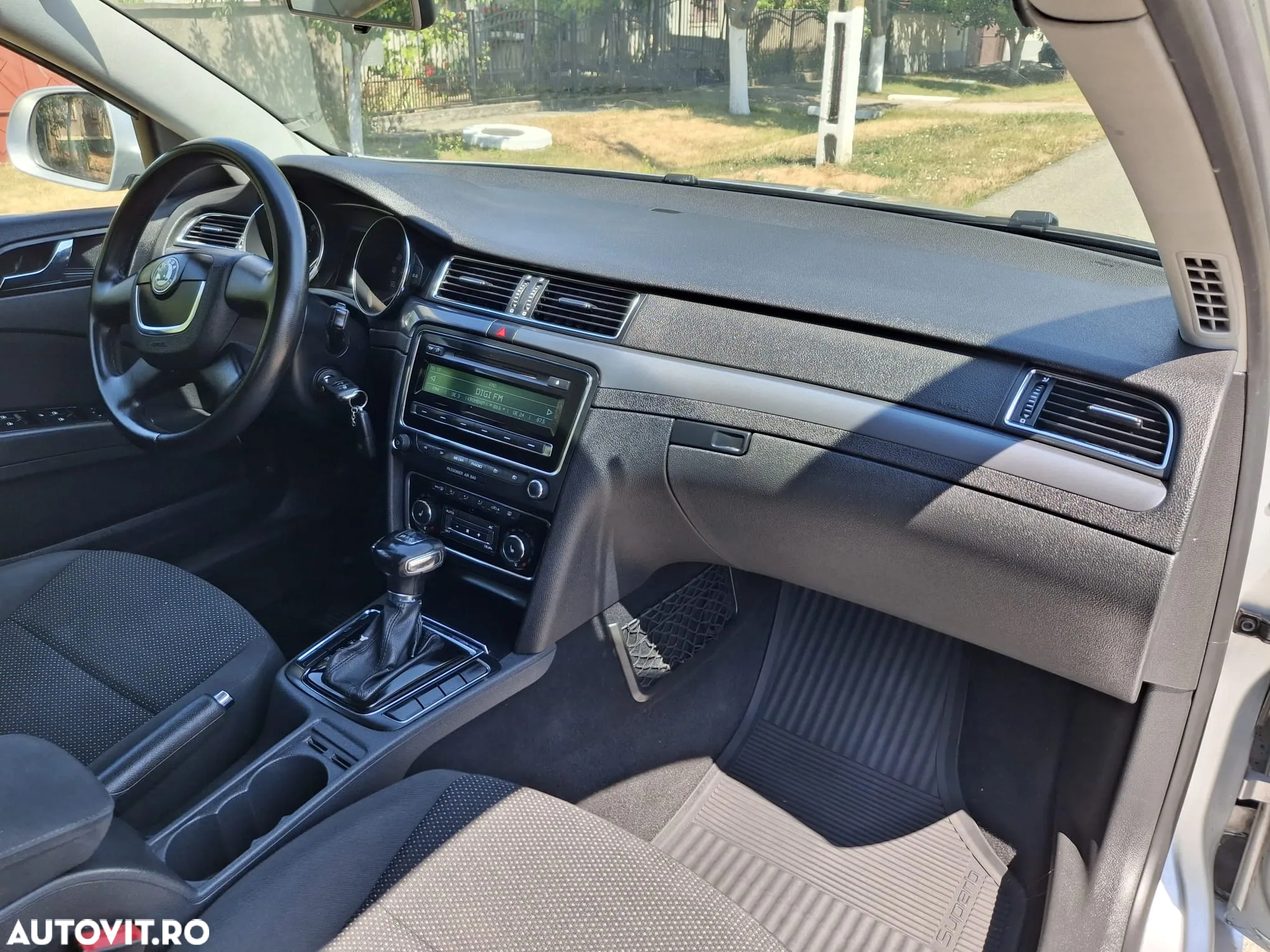 Skoda Superb 2.0 TDI DSG Elegance - 7