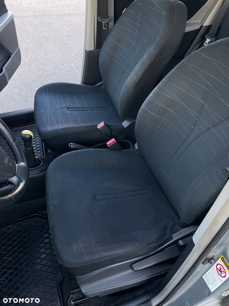 Toyota Yaris 1.3 Luna - 33