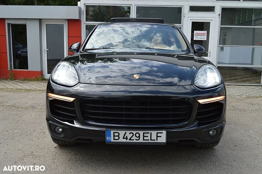 Porsche Cayenne 3.0 L - 15