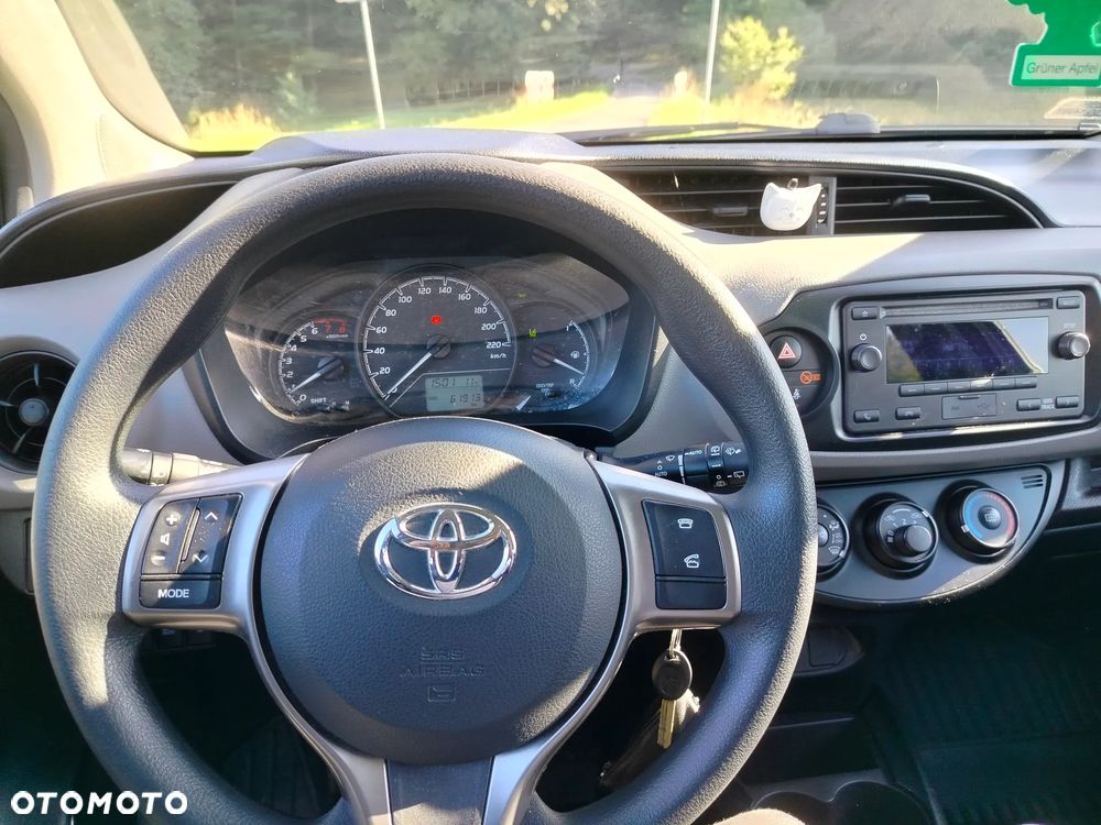Toyota Yaris 1.5 Active - 11
