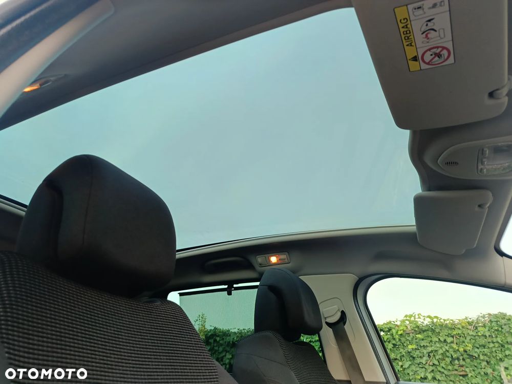 Peugeot 5008 HDI 160 Automatik Business-Line - 14