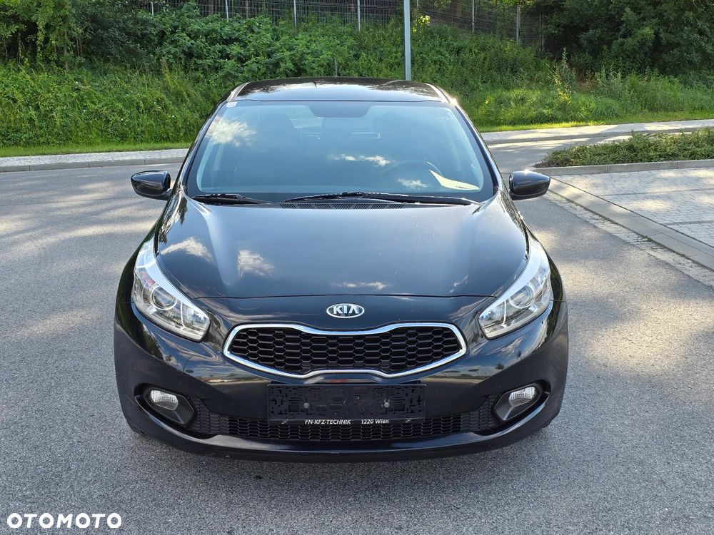 Kia Ceed - 14