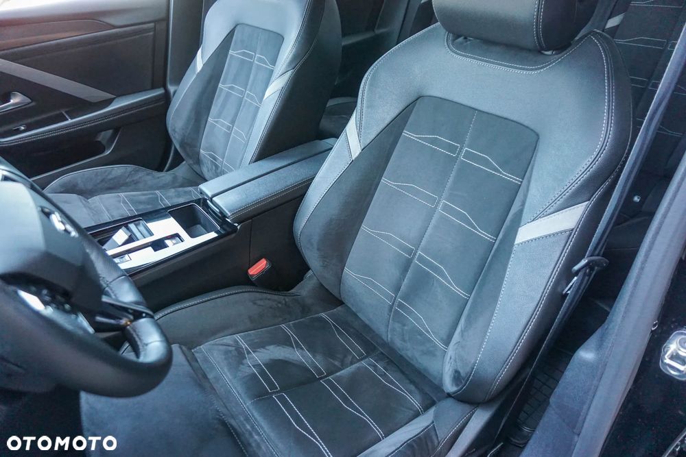 Opel Astra 1.2 T GS S&S - 29