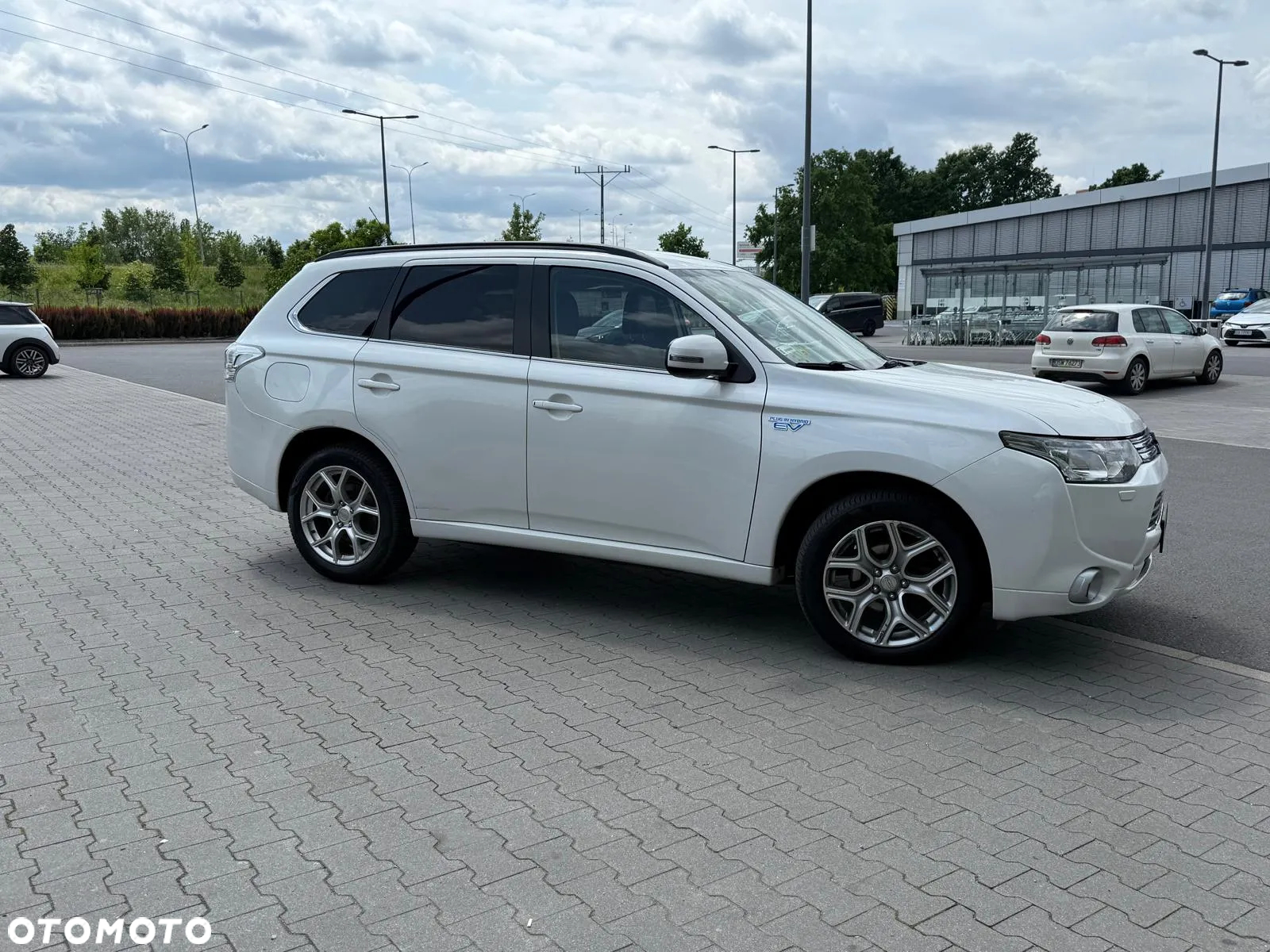 Mitsubishi Outlander PHEV Instyle NAVI - 4