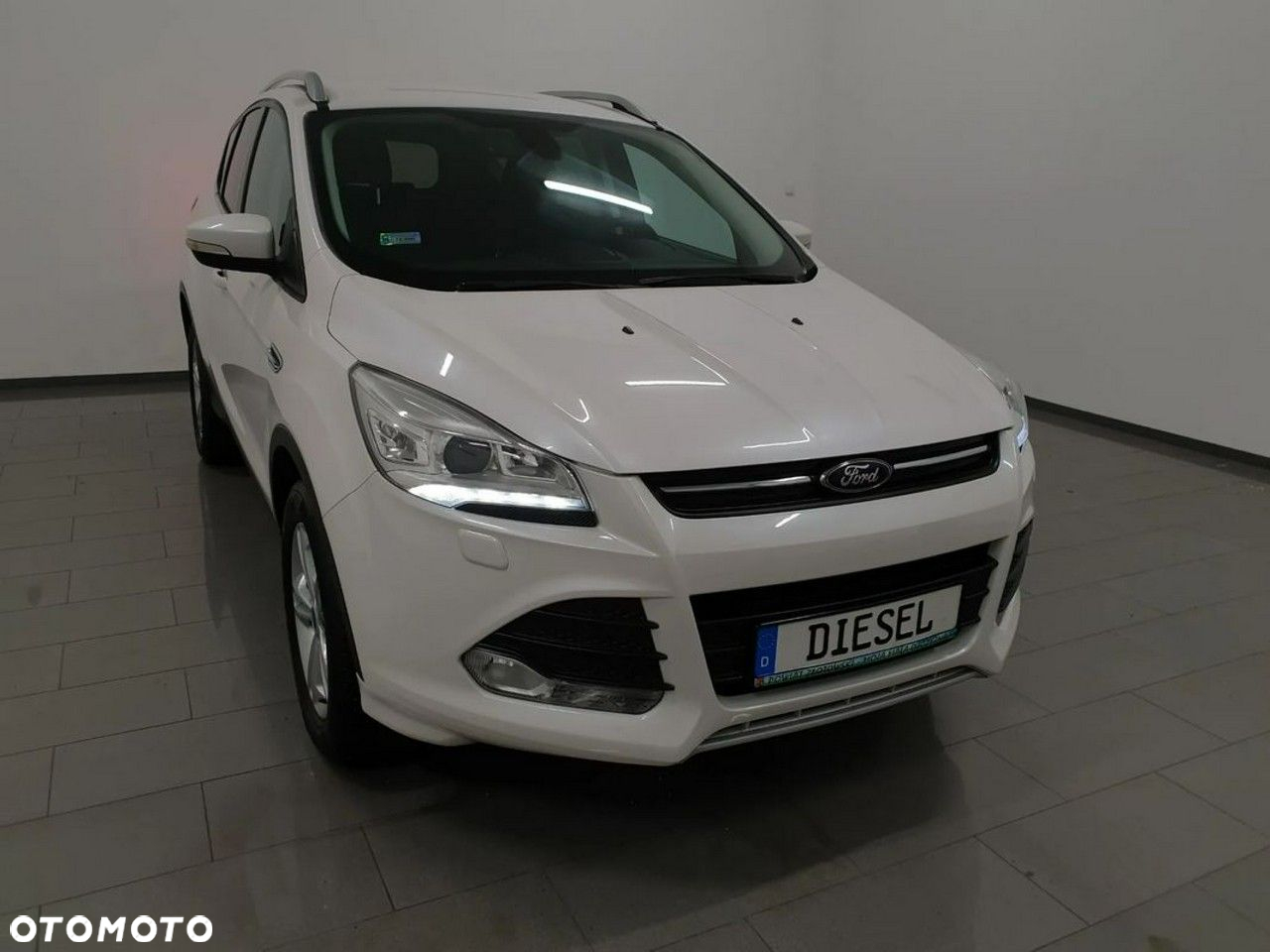 Ford Kuga 2.0 TDCi AWD Titanium - 4