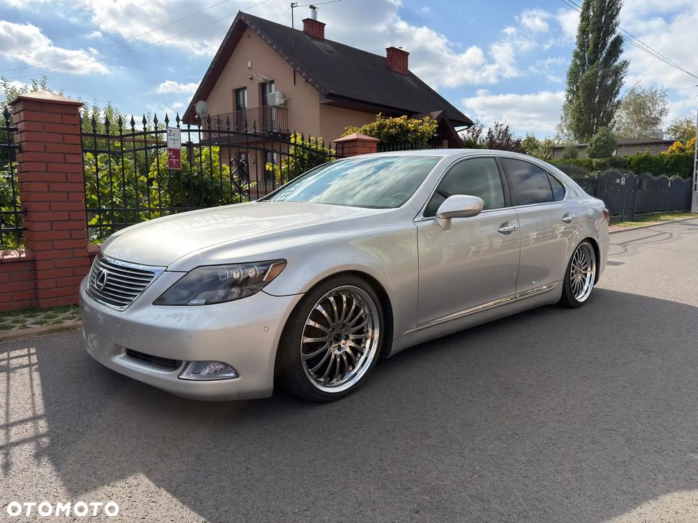 Lexus LS 460 Prestige - 4