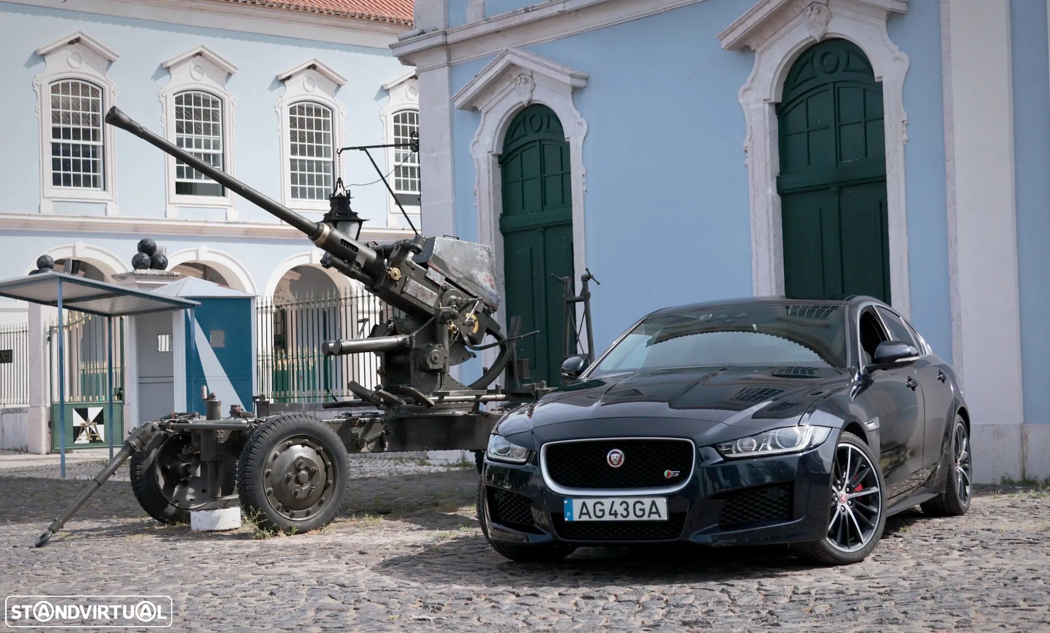 Jaguar XE 3.0 V6 S/C S - 1
