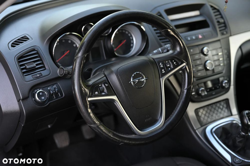 Opel Insignia 1.8 Sport - 6