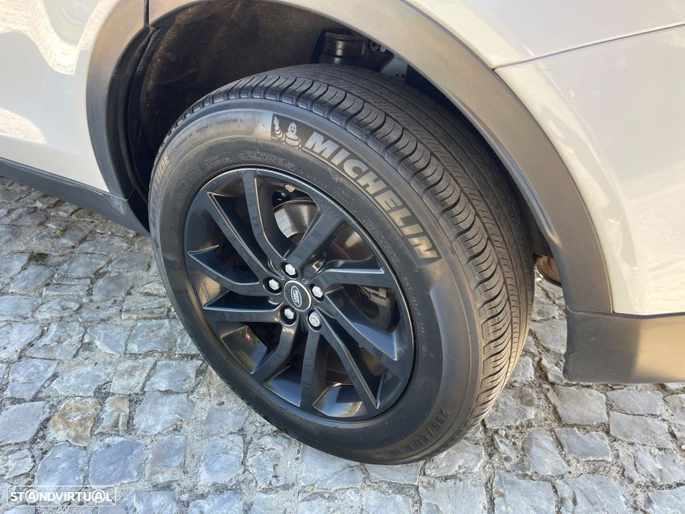 Land Rover Discovery Sport 2.0 TD4 HSE Luxury - 13